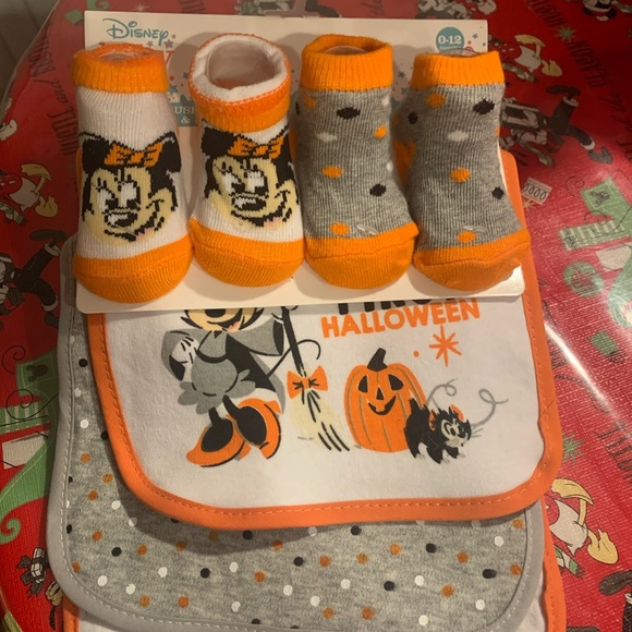 Disney Other - Disney Minnie Mouse Halloween Bibs and Shoes